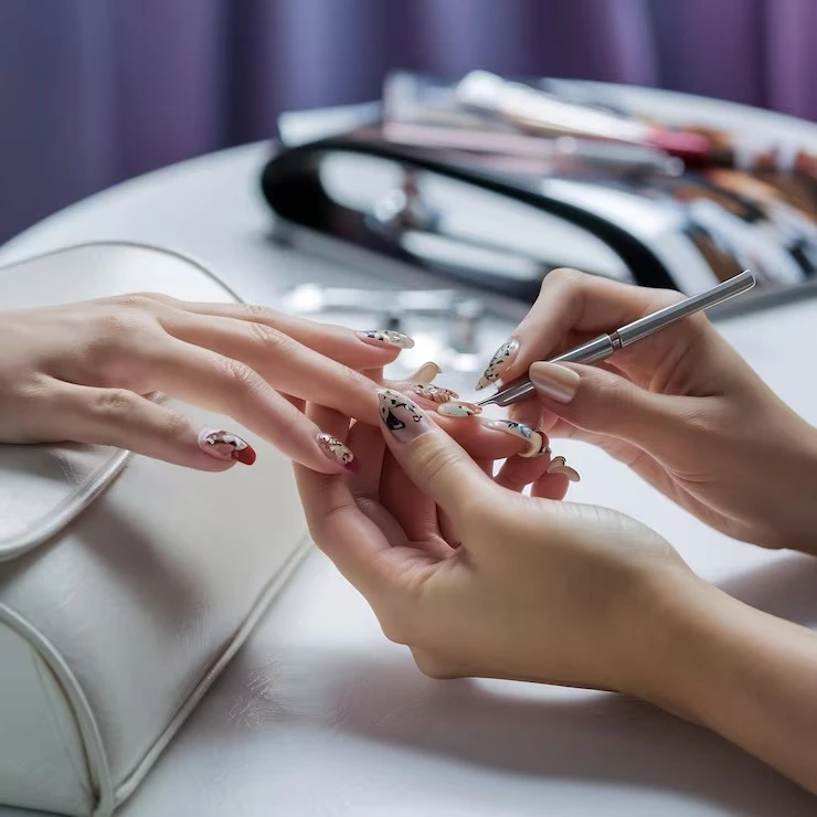 Nagelreparatur-ab-Preis